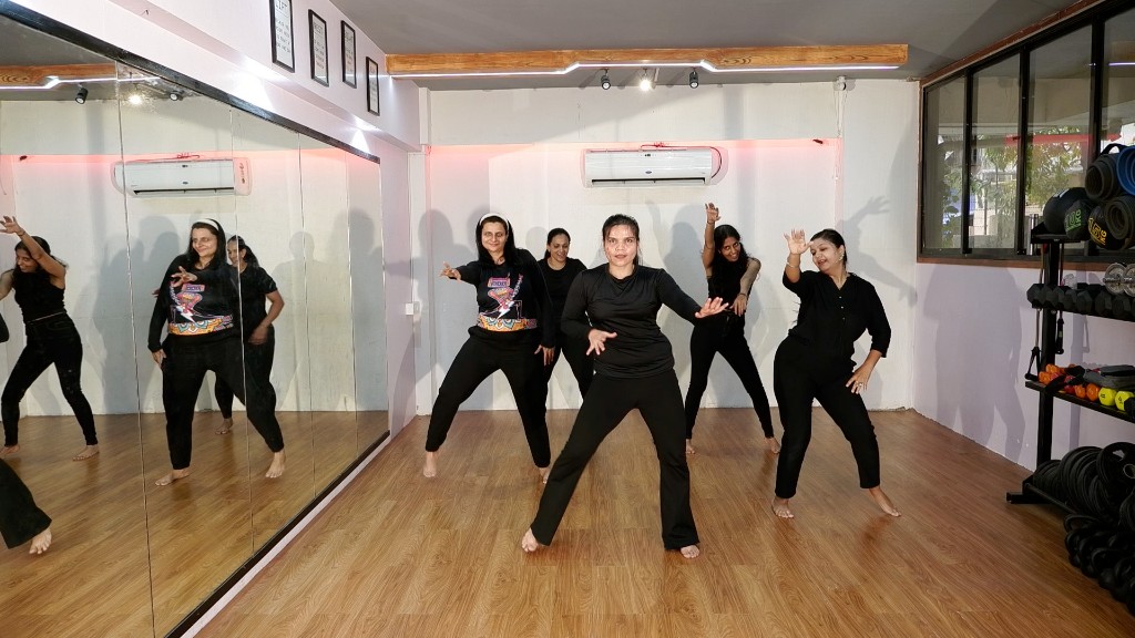 Certificate presentation for continuous Bollywood dance world record